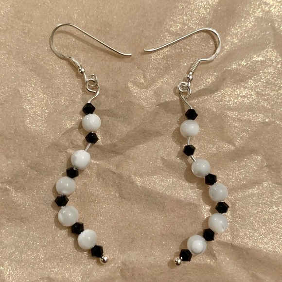 Black Swarovski & Mother of Pearl Crystal earrings 925 - Picture 6 of 7